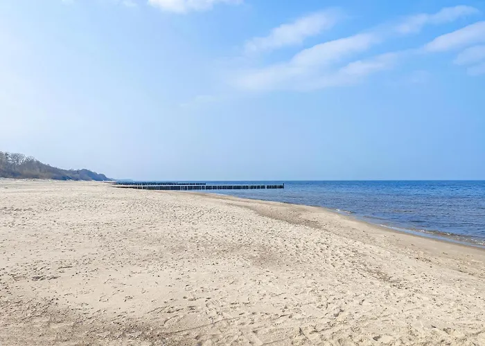 2 Bedroom Awesome In Casa de Férias *